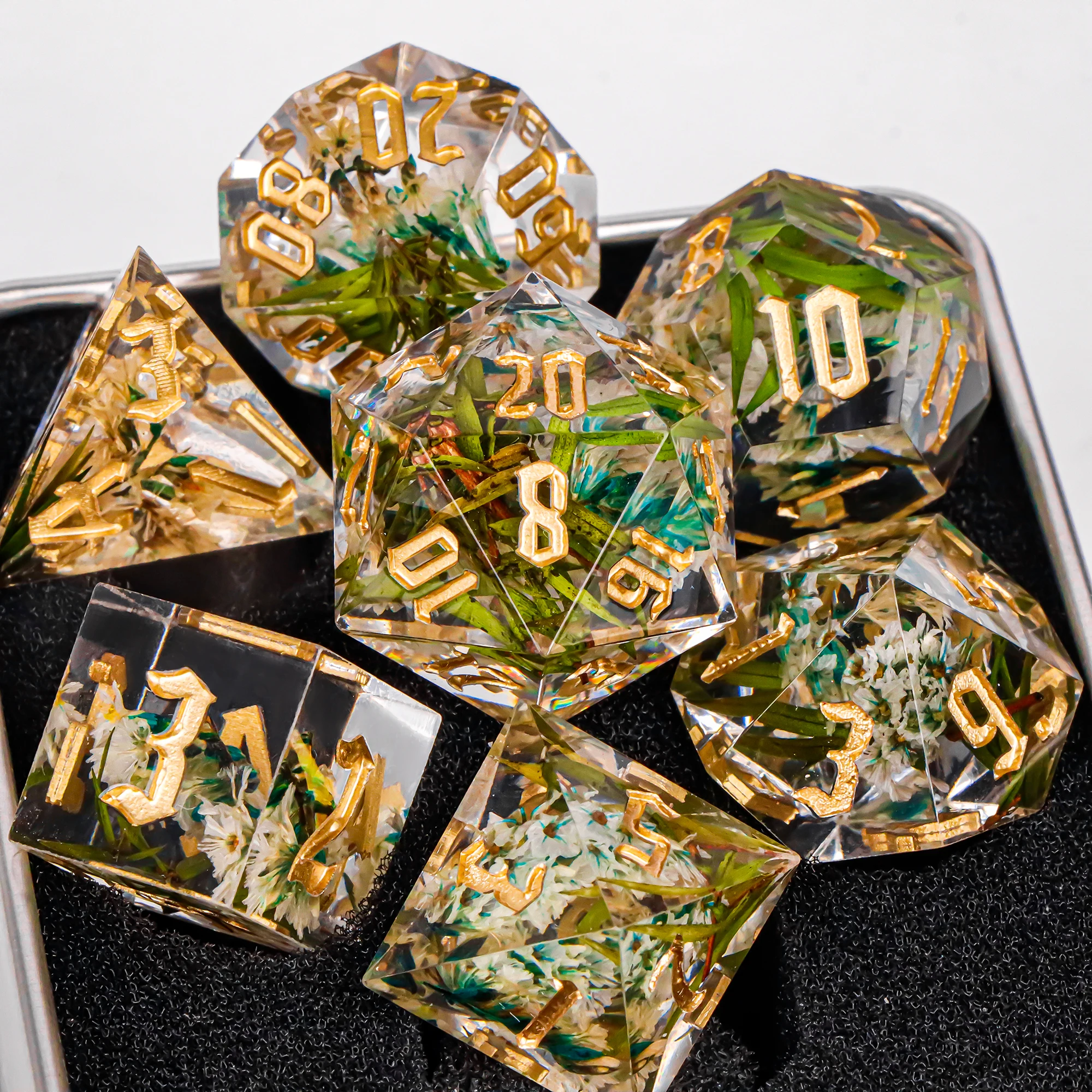 DND مجموعة نرد حافة حادة 7 قطع مجموعة نرد الراتنج مجموعة نرد متعدد السطوح لنرد الزنزانات والتنينات، مجموعة نرد D&D على شكل زهرة، نرد RPG