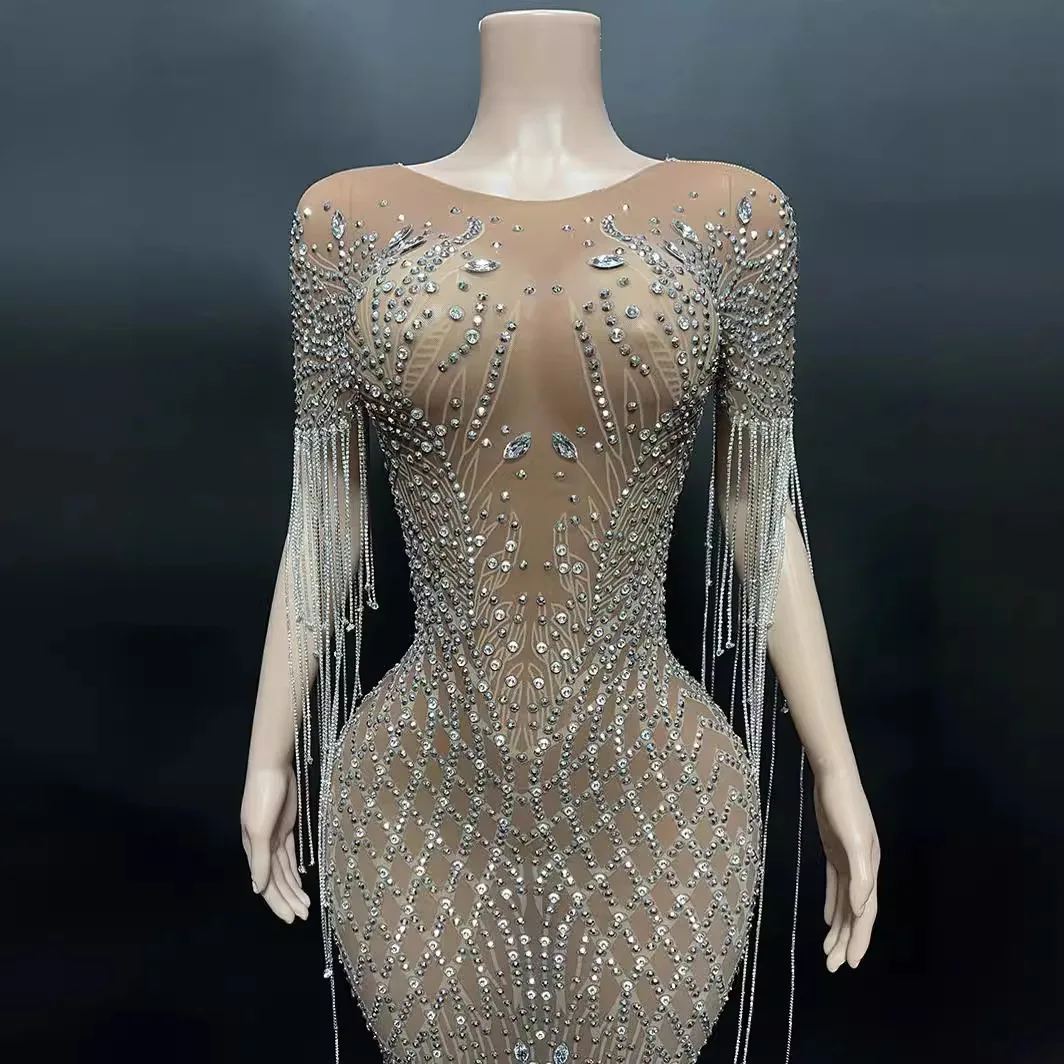 Robe en maille à pompons pour femme, diamant, manches courtes, robe mince élégante, fête, danse, éducatif, 2025