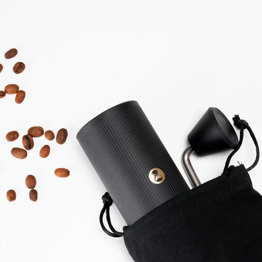 مطحنة قهوة يدوية من الفولاذ المقاوم للصدأ مطحنة قهوة مخروطية الشكل بسعة 20 جرام إعداد خارجي عددي قابل للتعديل