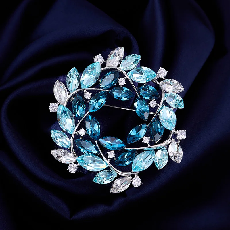 

Модные броши с цветами из страз для женщин, классический фиолетовый венок, подарки для офиса, вечеринок, подруг, ювелирные аксессуары