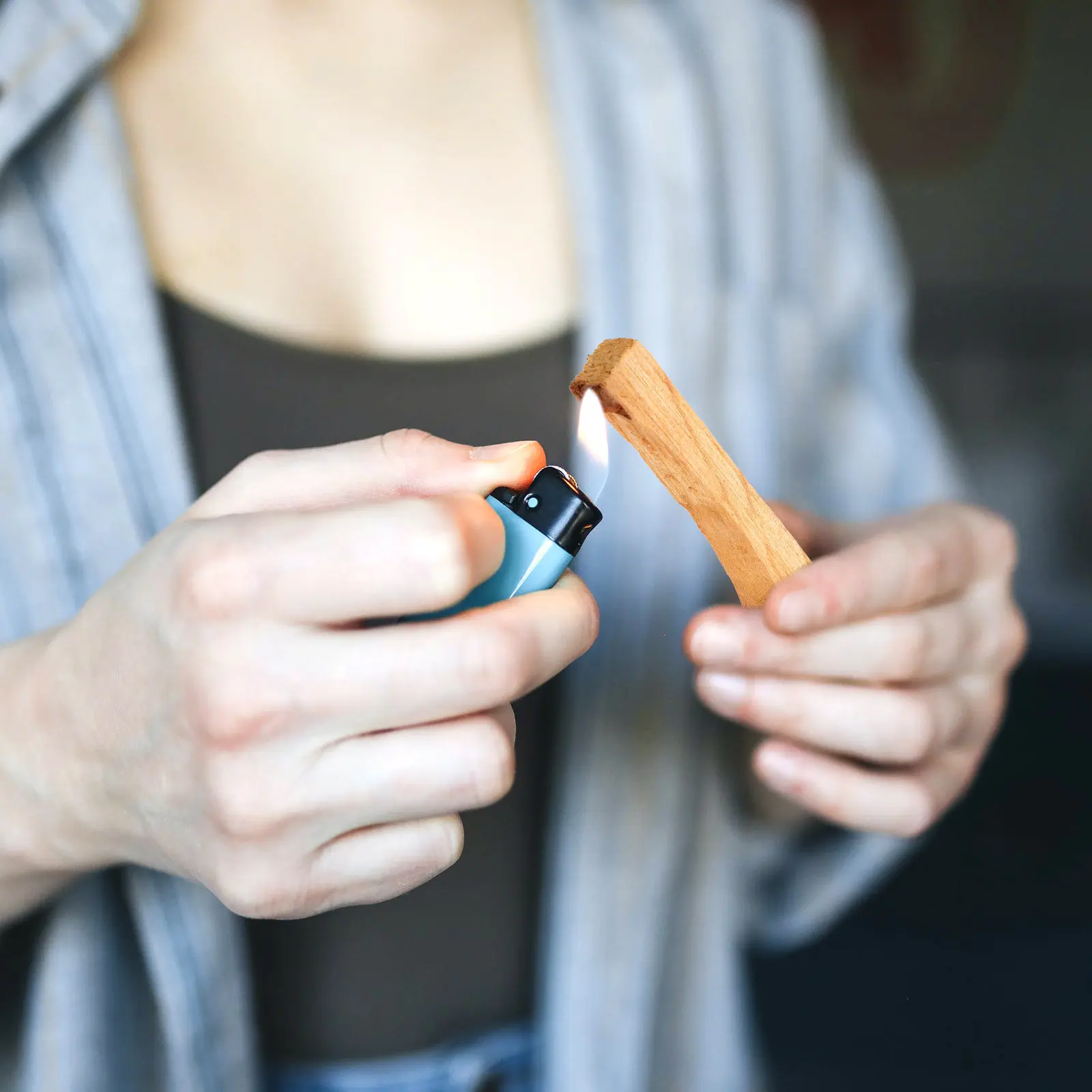 Wood Incense Sticks Holy Natural Wooden Smudging Sticks for Relaxation Purifying Air Meditation Room Bedroom Office Aromatherapy