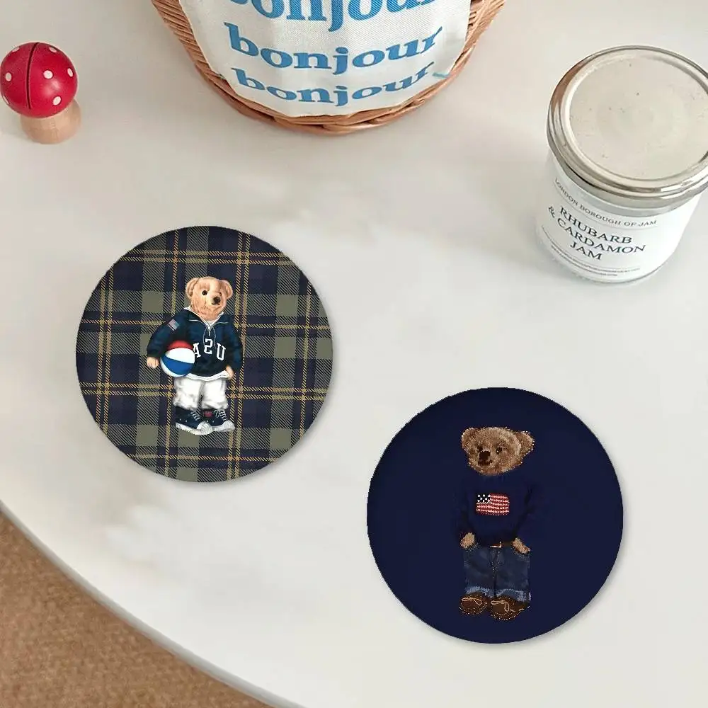 Fashion A-PoloS Cute B-Bear Minimalist Exquisite Tinplate Brooches: Sleek Badge Lapel Pins For Bag Practical Souvenir Gifts
