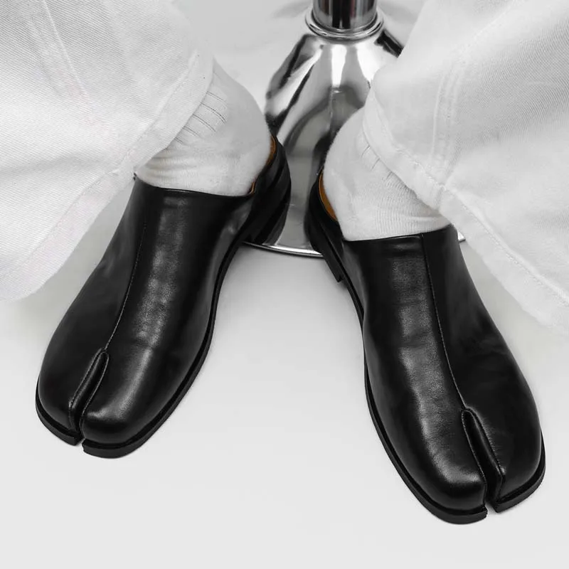 Men retro split toe M ü ller shoes wearing half slippers on the outside niche trend men casual shoes