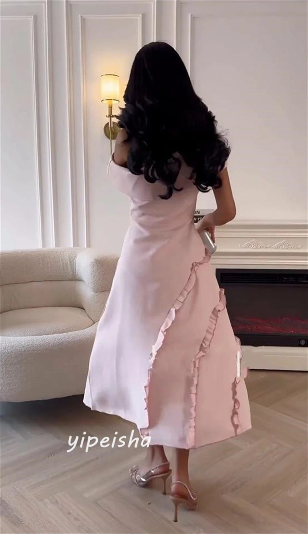 Vestido de graduación de Arabia Saudita con volantes de satén, vestido de una línea para el Día de San Valentín, a medida, para ocasiones, largo hasta el té