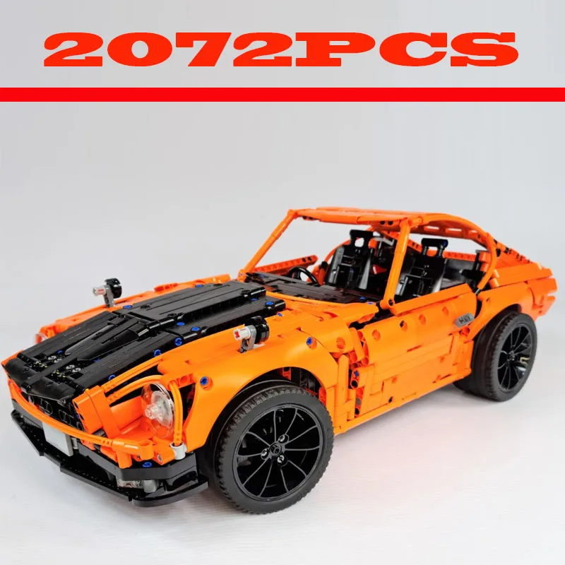 MOC-26511 Orange Vintage Classic Sports Coupe Building Blocks Model 2072Pcs Retro Performance Car Brick Hobby Toy