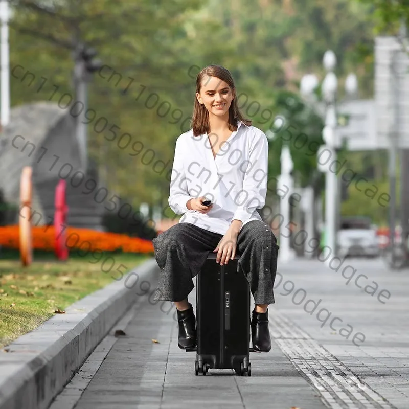 

Intelligent electric travel box automatically follows lazy people with a 20 inch suitcase for riding and commuting