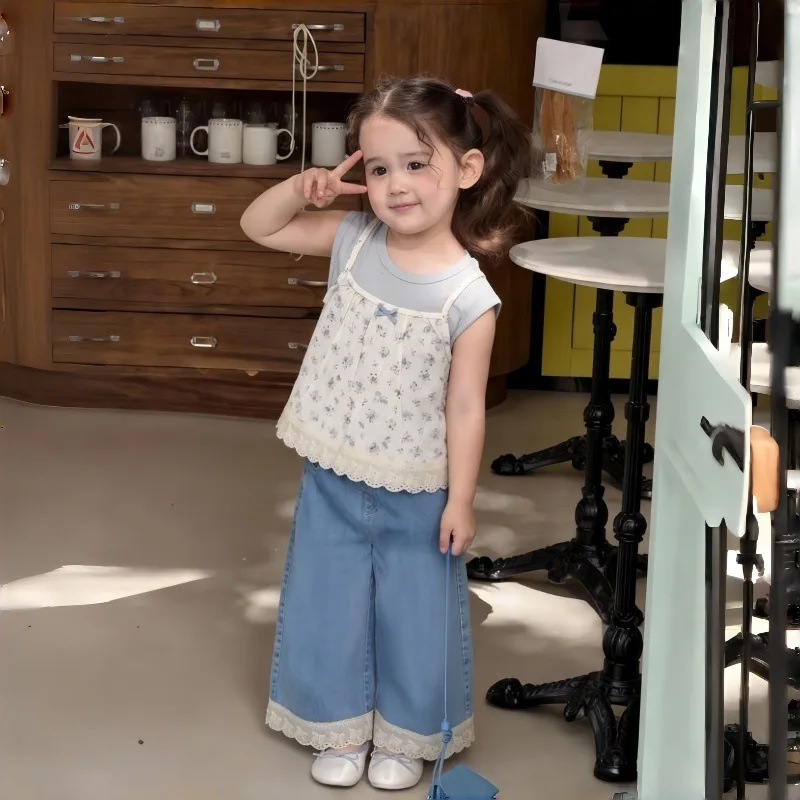 Girls' floral vest set summer new product for baby girls, short sleeved T-shirt, denim wide leg pants, stacked three piece set