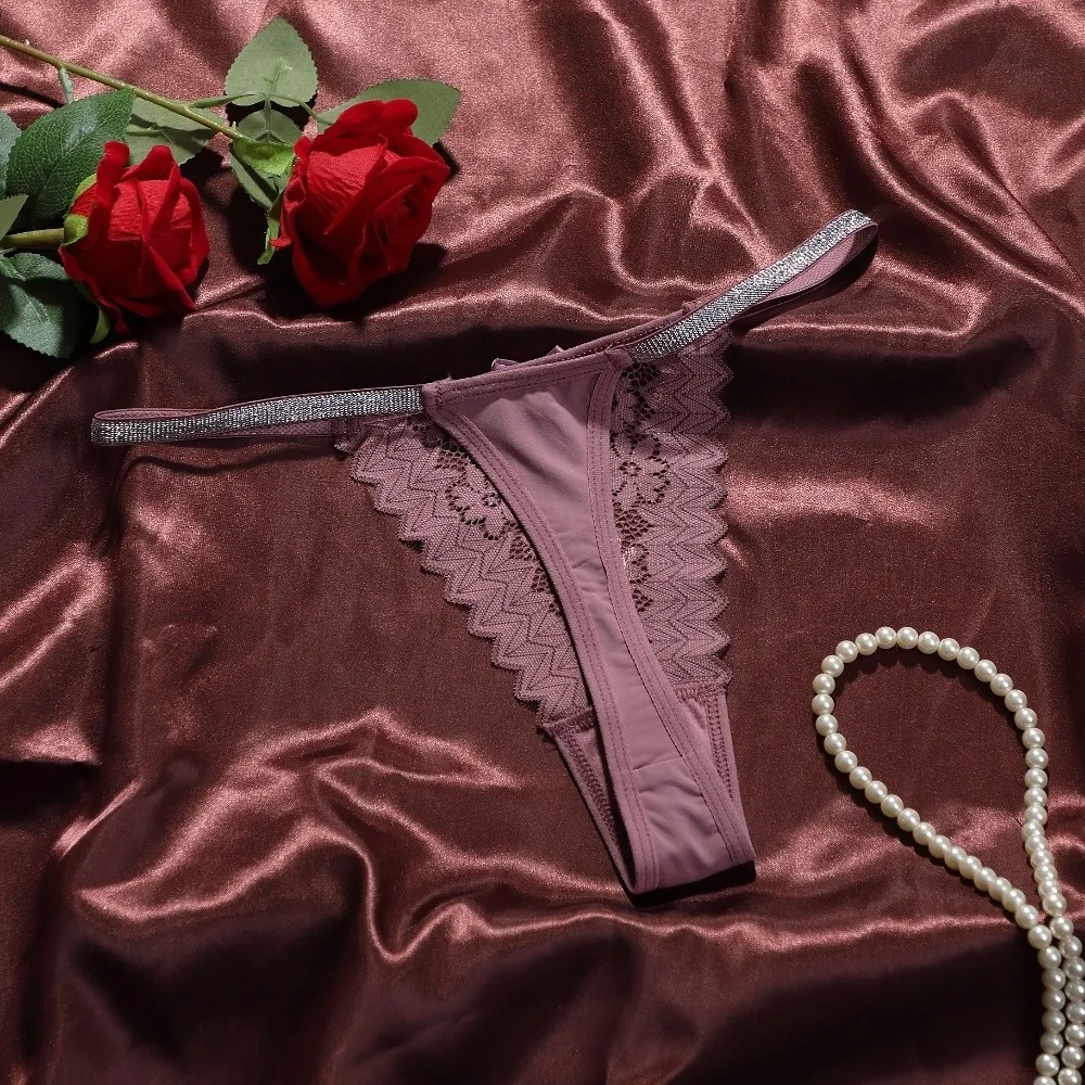 Comfortable Low Waist Lace Flower Thongs Soft Solid Color Gliter Belt Briefs Traceless Lingerie T-back Panties Girls