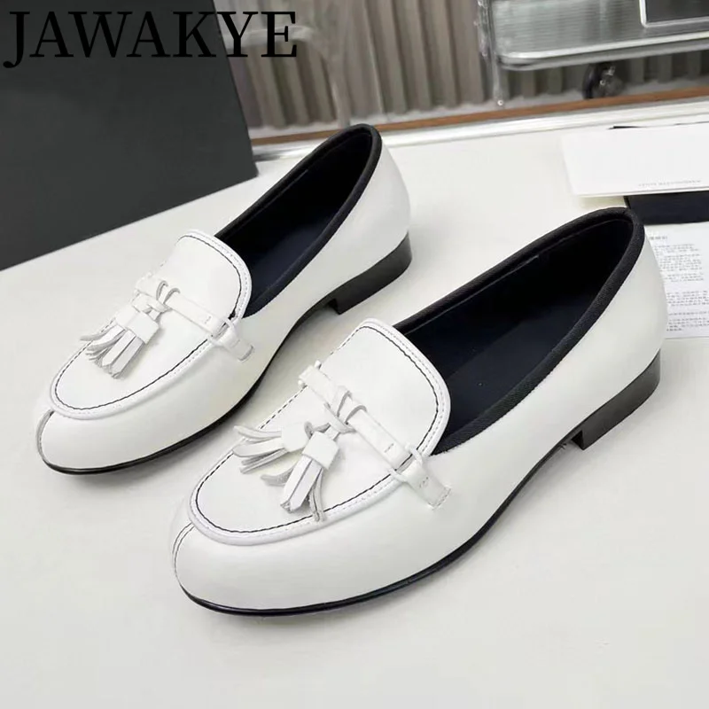 

2024 Autumn Leather Tassels White Black Leather Shoes British Style Chunky Heel Oxfords Office Ladies Career Shoes Women Loafers