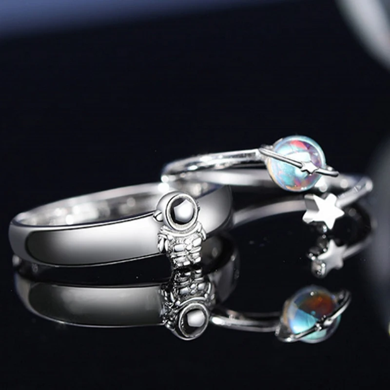 Romantic Couple Astronaut Planet Rings For Women Sliver Men Open Ring Luxury Personality Finger Ring Lover's Jewelry Gifts Hot