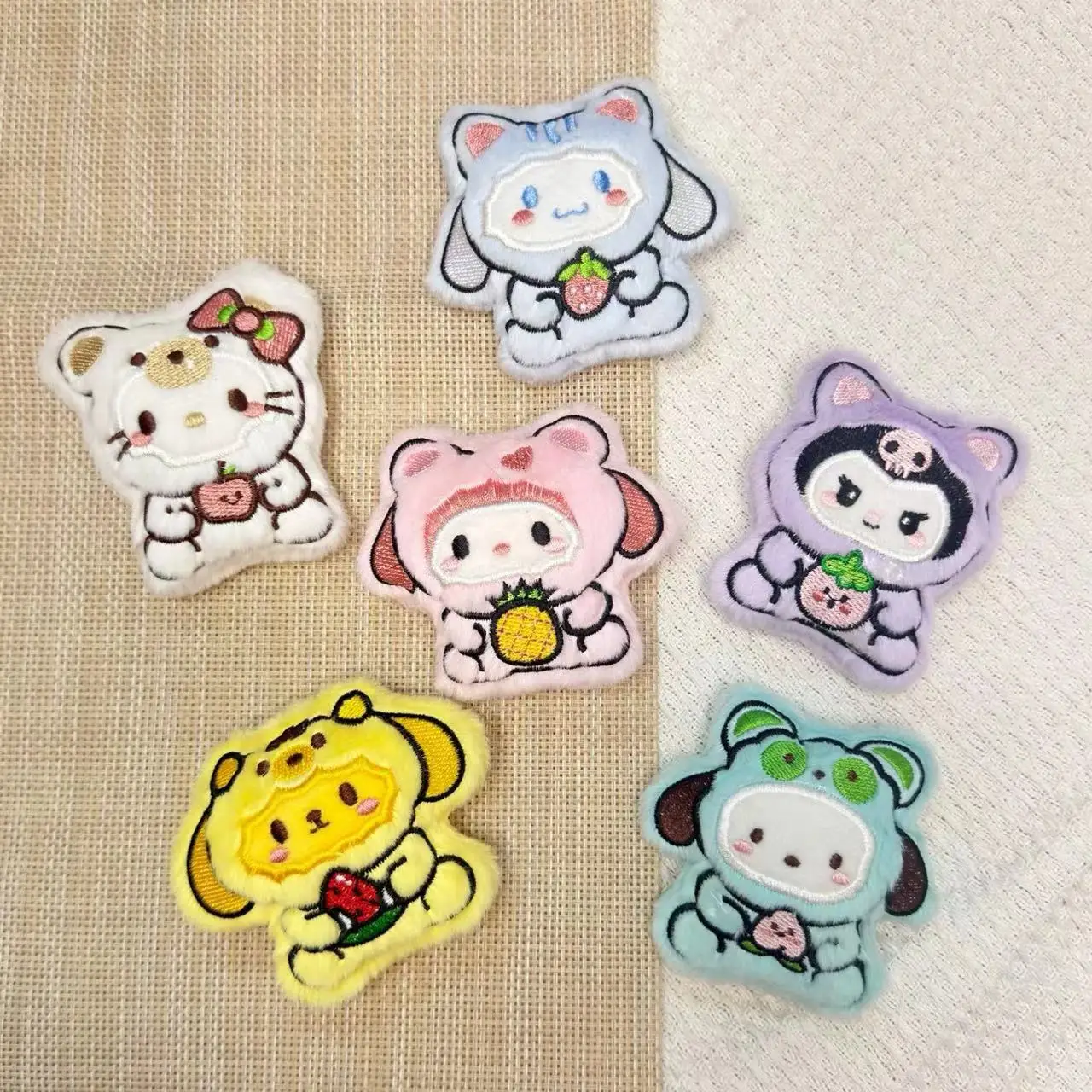 

Sanrio Anime Plush Squeak keyclain Hello Kitty Plush Doll Keychain Girls Kawaii Bag Accessories keyclain Cute Girly Heart Gifts