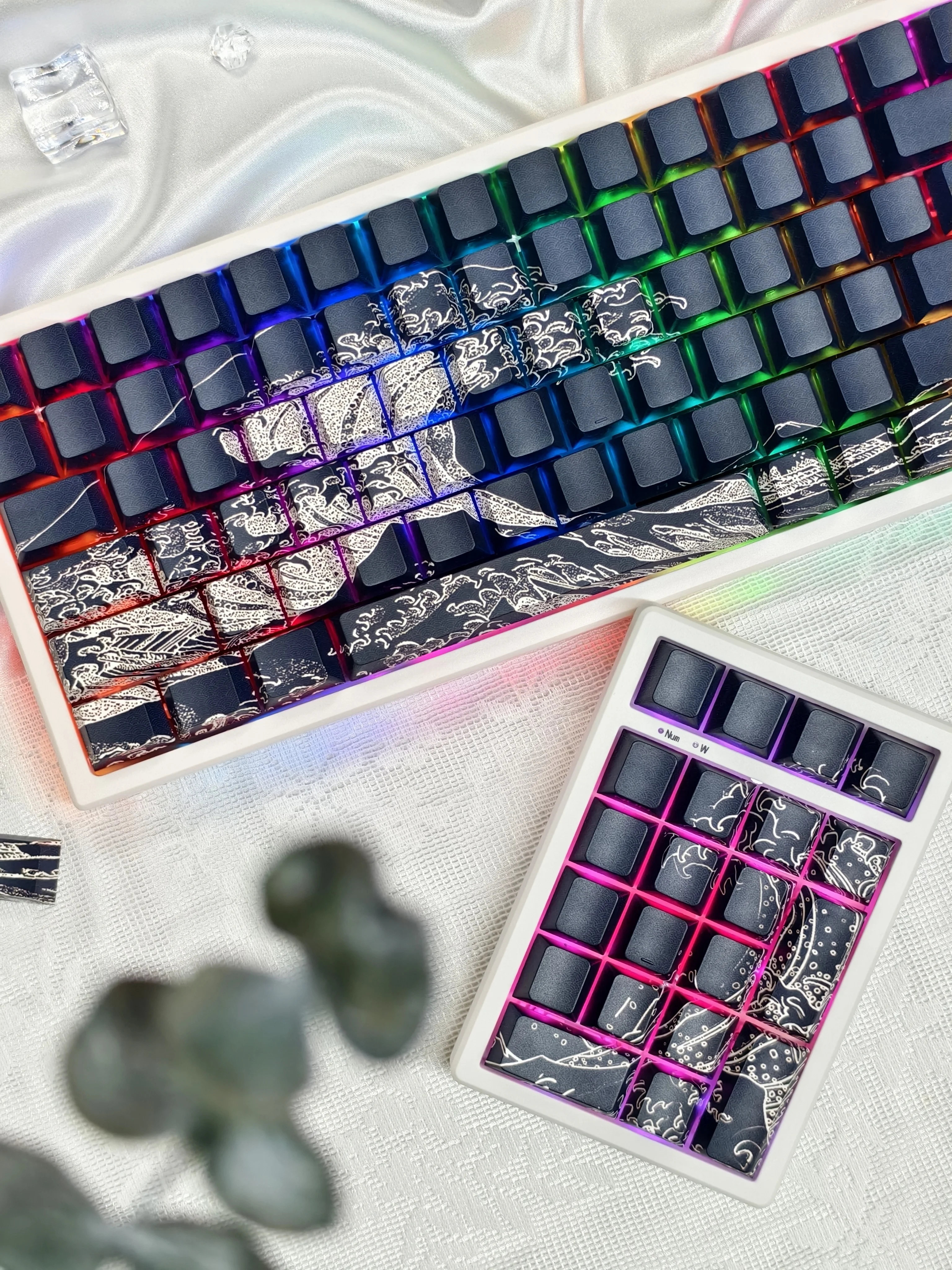125 Keys Black Sea Wave Theme Dye Sub PBT Keycap Side Printed Shine Through Keycaps Cherry Profile for Cherry MX Switch Keyboard