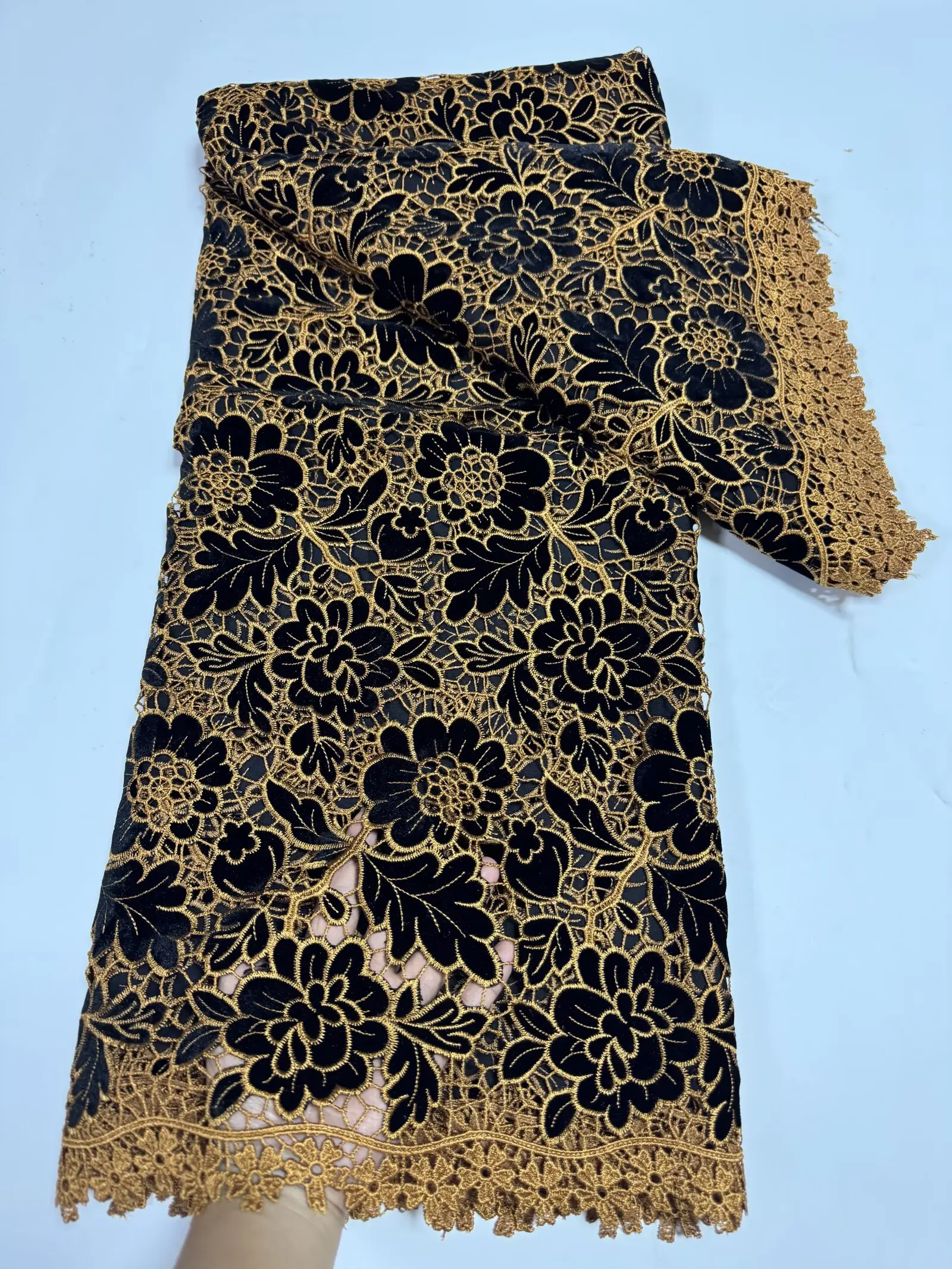 

Newest African Velvet Lace Fabric French Tulle Lace 2025 High Quality Luxury Lace French Velvet Lace Fabric For Wedding Dresses