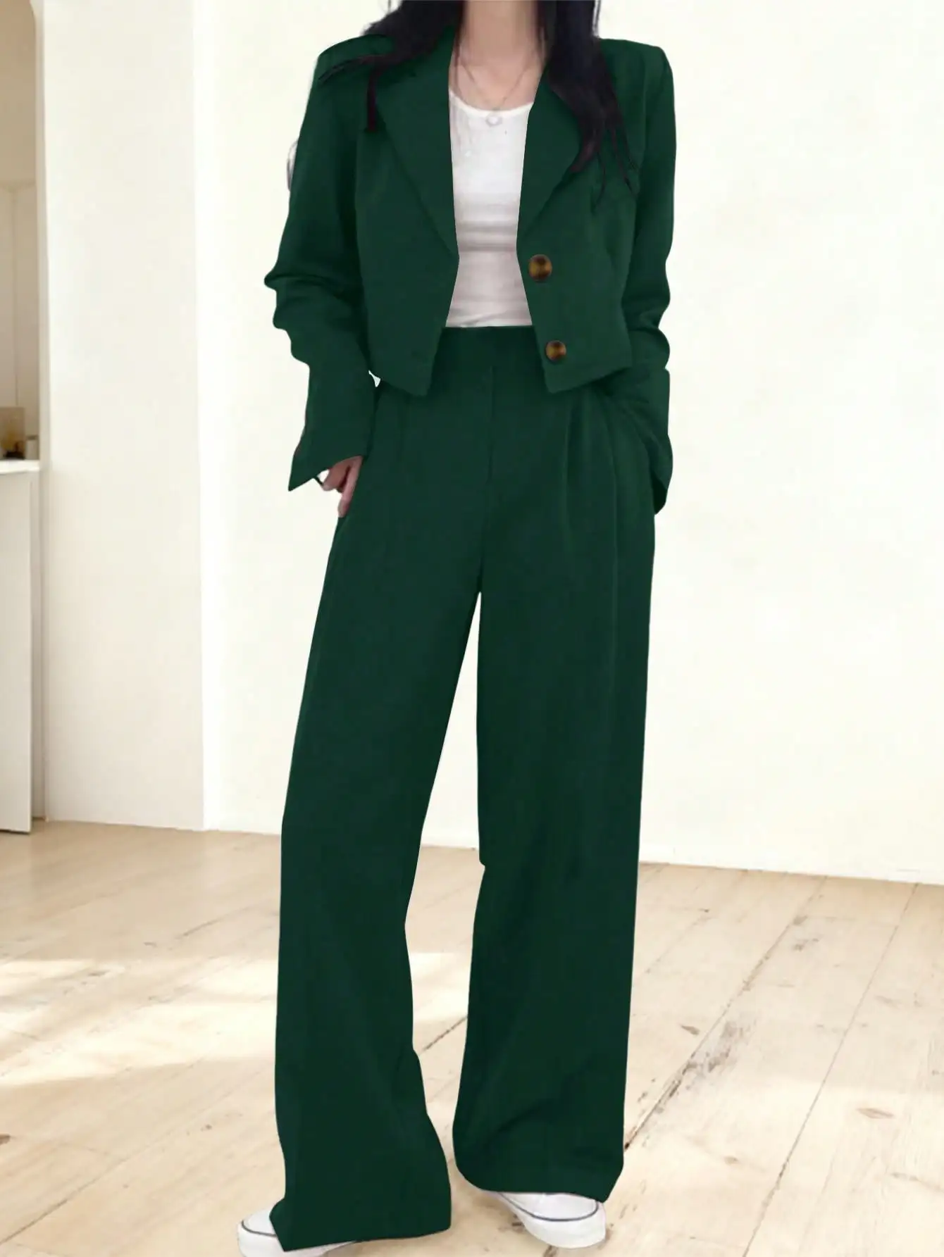 

Женский повседневный легкий модный комплект из укороченного пиджака с длинными рукавами и брюк однотонного цвета для работы и отдыха