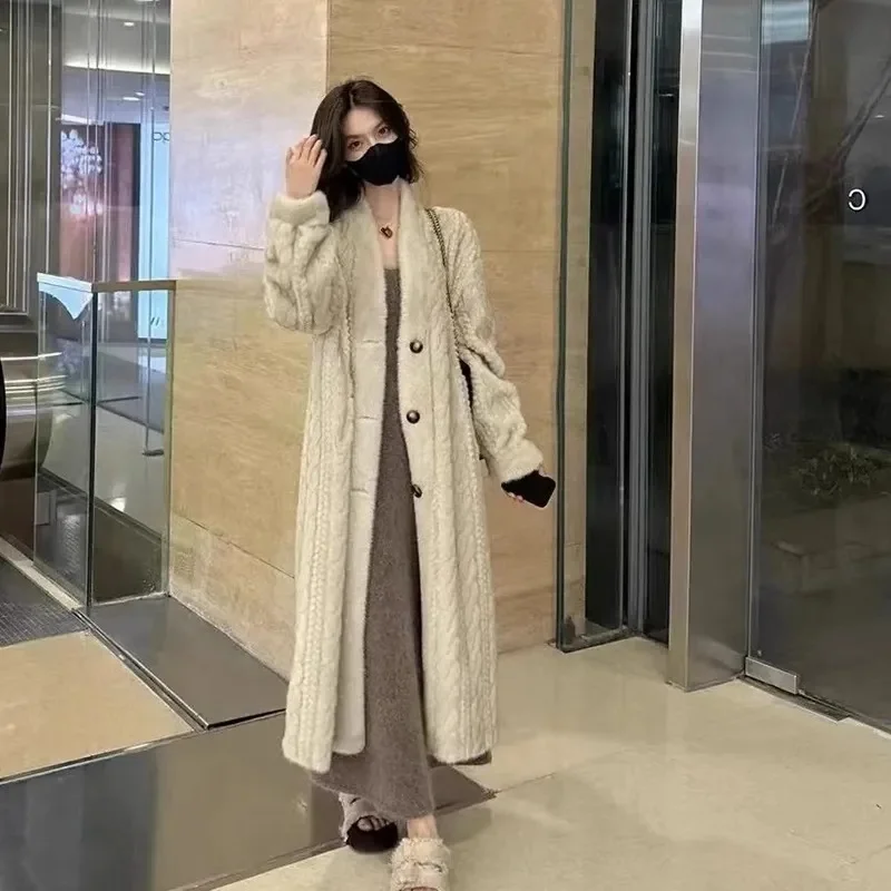 French Fashion Lazy Wind Hemp Pattern Cardigan Coat Women 2024 Winter New Versatile Plush Thickened One Piece Coat Solid Color