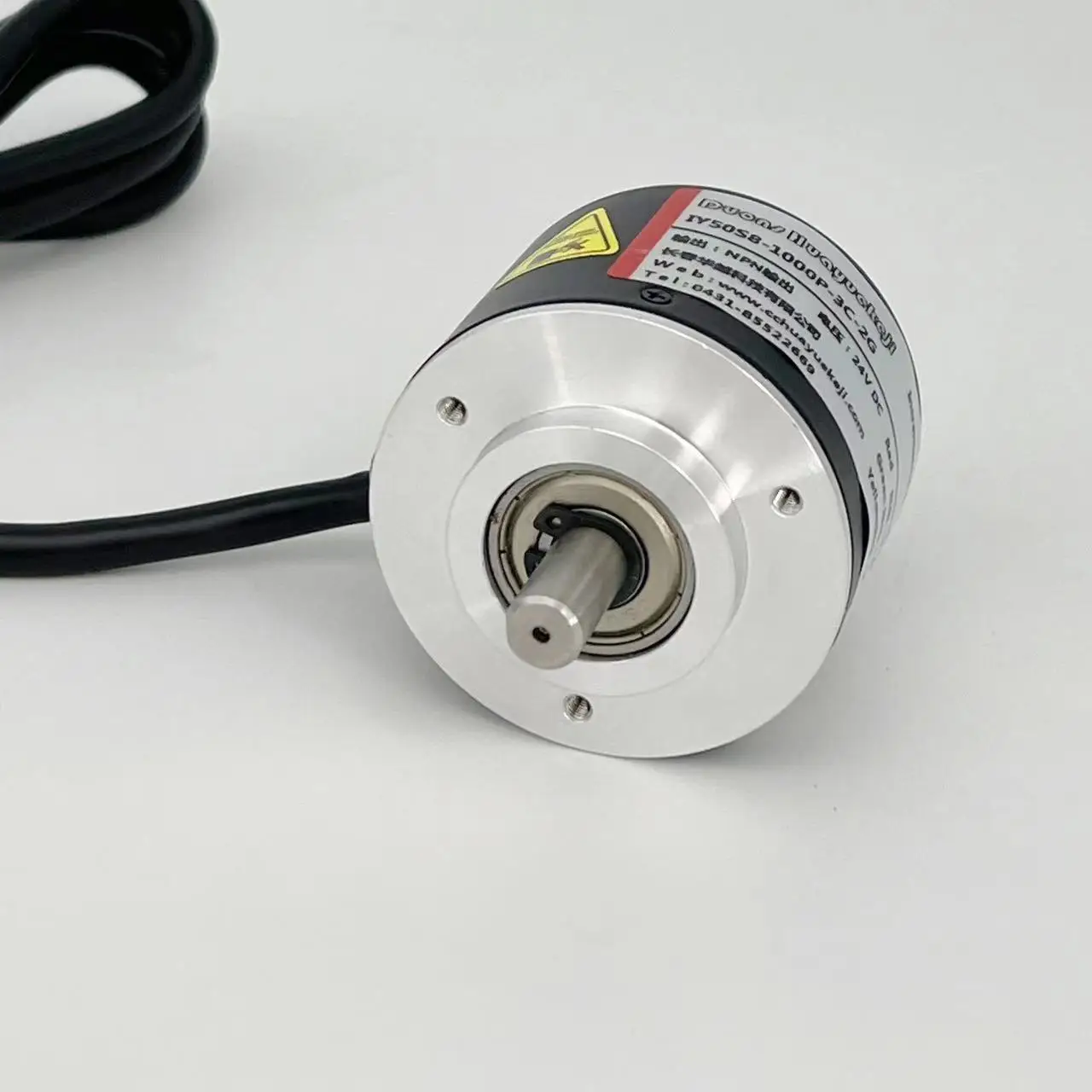 50000 Pulses 8mm Solid Shaft Incremental Encoder ABZ Three-Phase 5-24V Rotary Encoder