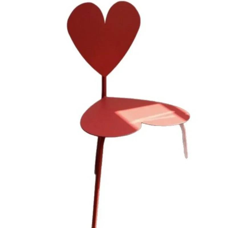 

Internet celebrity love shape metal single chair outdoor art photo creative modeling chair courtyard outdoor back chair