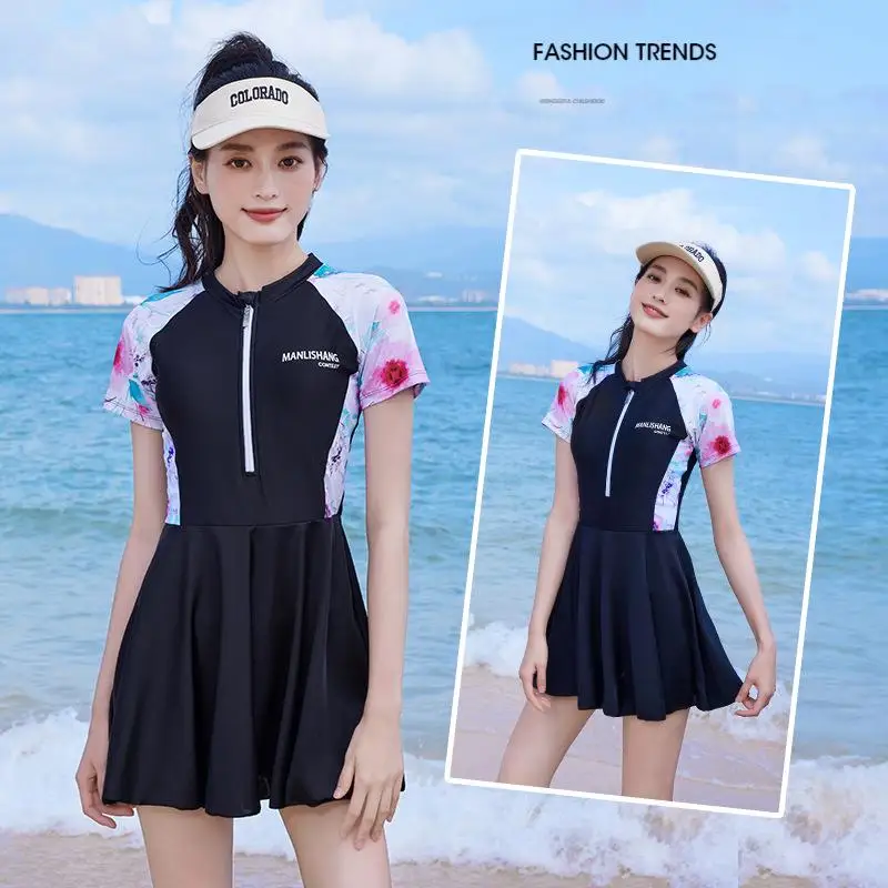 

Ladies One-Piece Swimsuit Thermal Vacation Resort Slimming Belly Cover up Swimwear Short Sleeve Triangular Design Professiona...