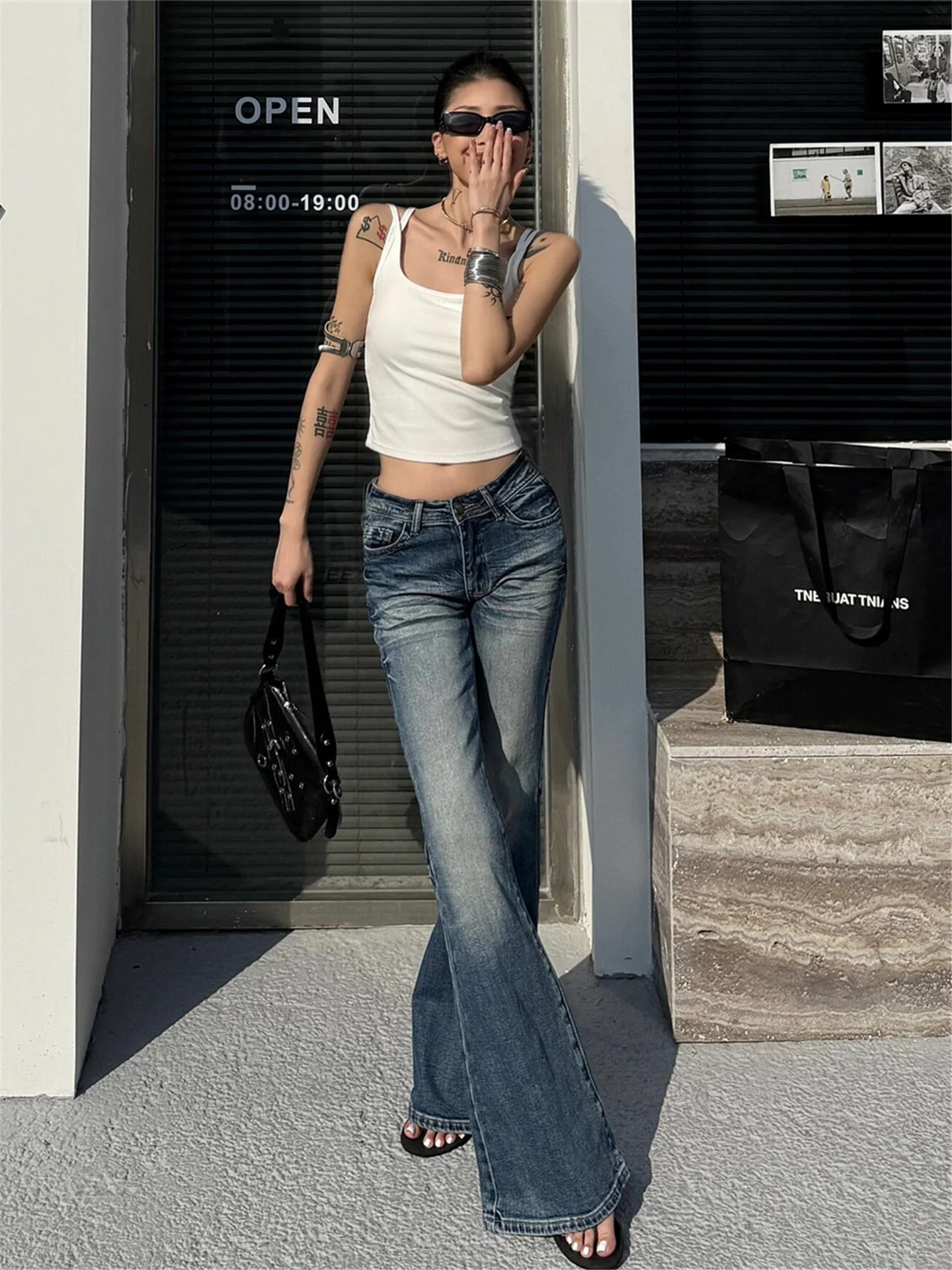 

Женские джинсы-клеш в стиле ретро, американский уличный стиль, с низкой талией, весна-осень, длинные, прямые, визуально стройнящие, в пол