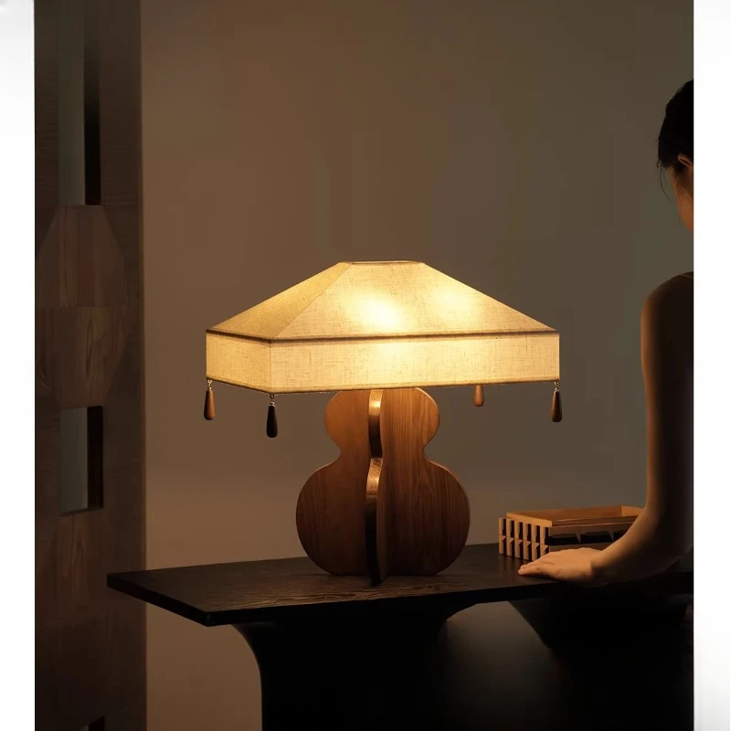 Solid wood study bedroom bedside ambient light retro night light