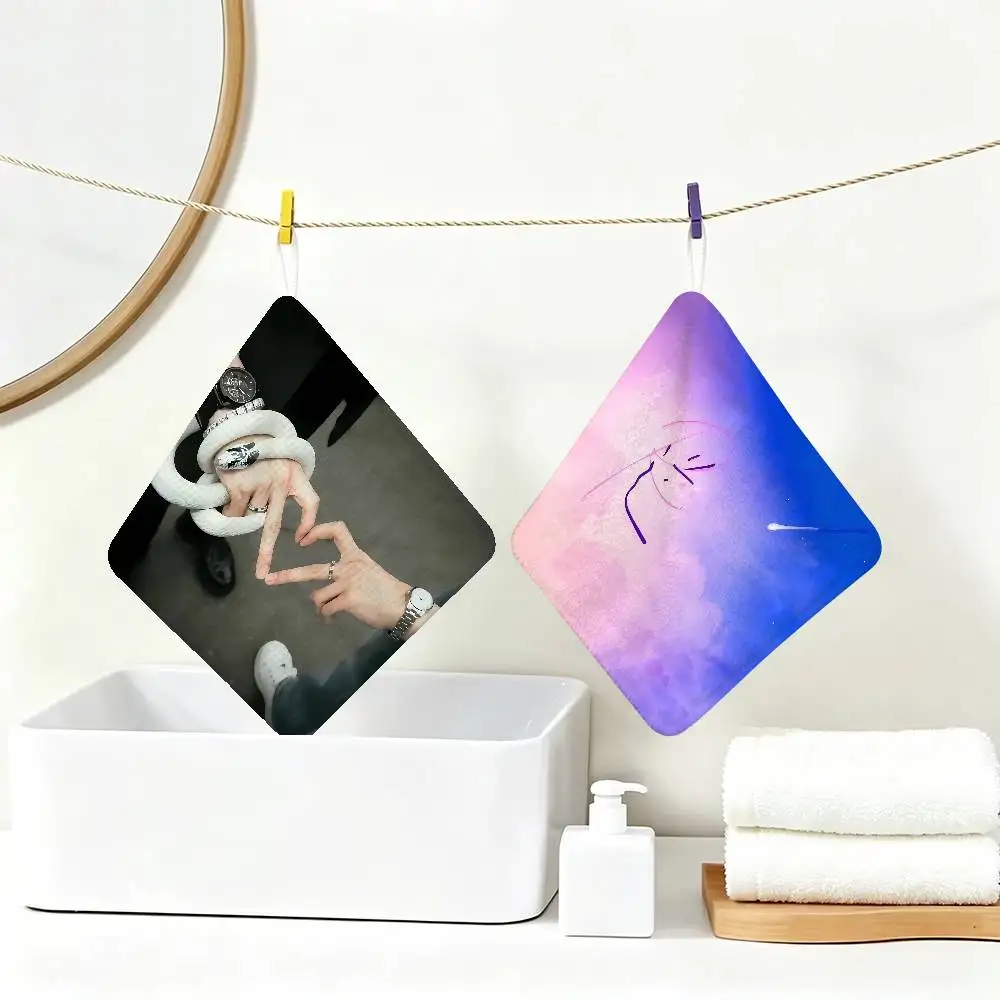 R-Revenged Love Movie Polyester Cotton Hand Wiping Towel, Anti-shrink Hanging Kitchen Cloth for Household Cleaning
