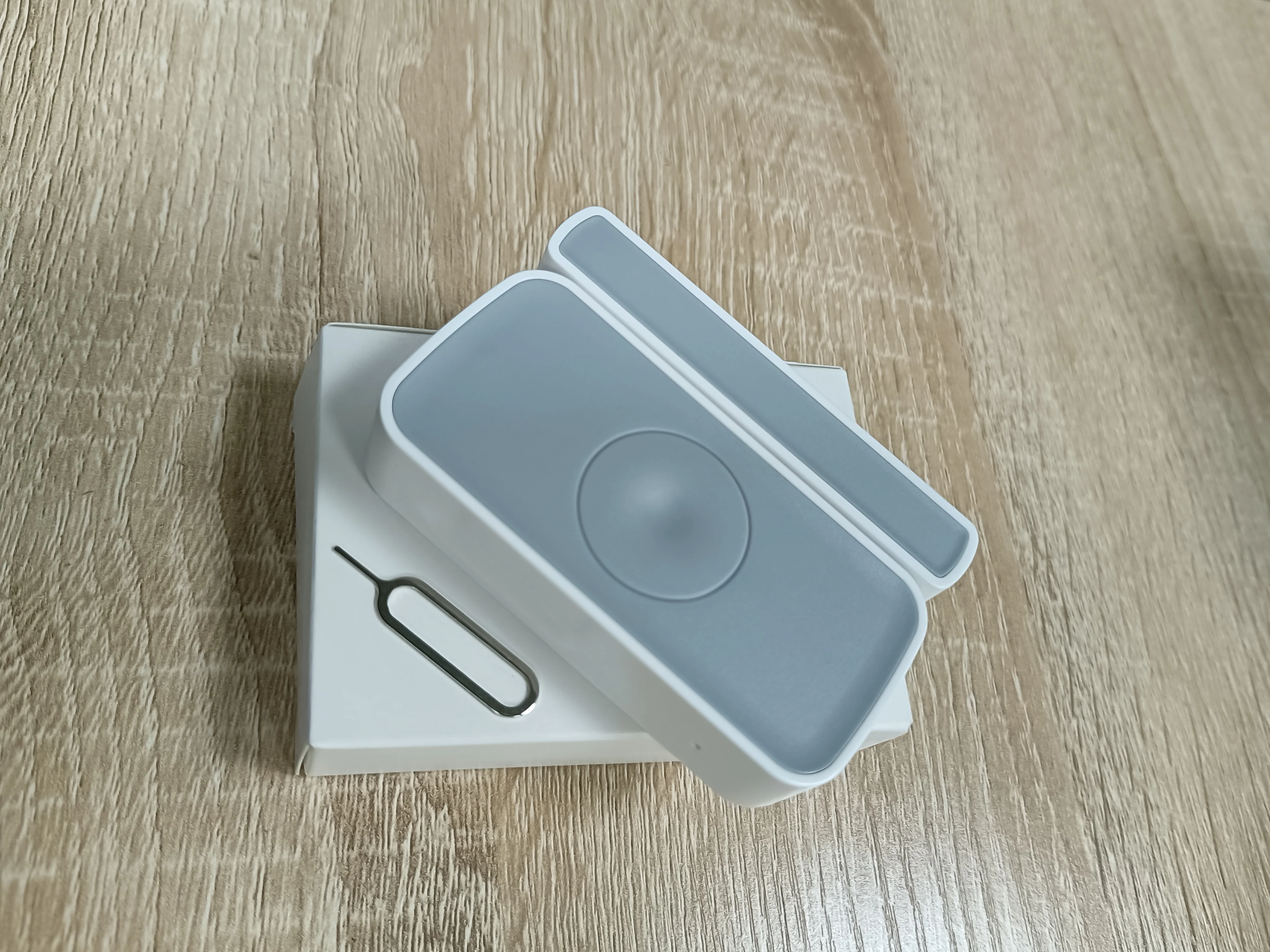 Zigbee 3.0 Magnetic Door Window Contacts Sensor For Smart Home Security Mobile Phone Receive Alarms Notification