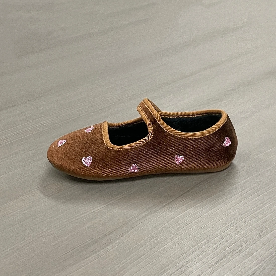 Xingliupi Neue Schuhe Kinder-Prinzessinnenschuhe Outdoor-Tanzschuhe Damenschuhe Samt-Plüsch-Dekoration Herzform – Detail 13