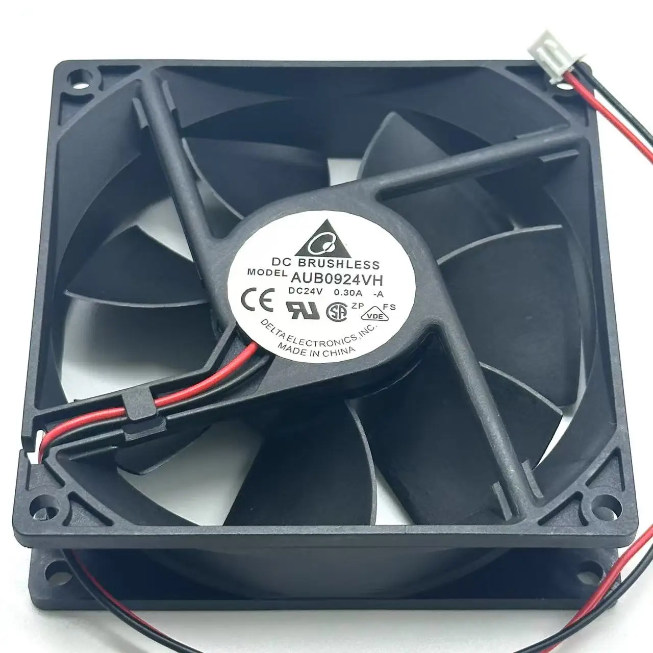 

Delta Electronics AUB0924VH DC 24V 0.30A 92x92x25mm 2-Wire Server Cooling Fan