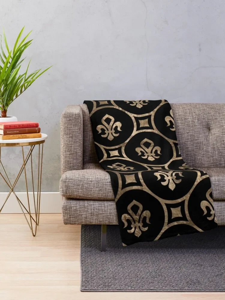 Fleur-de-lis pattern - Black and Gold Throw Blanket Flannels Luxury Blankets