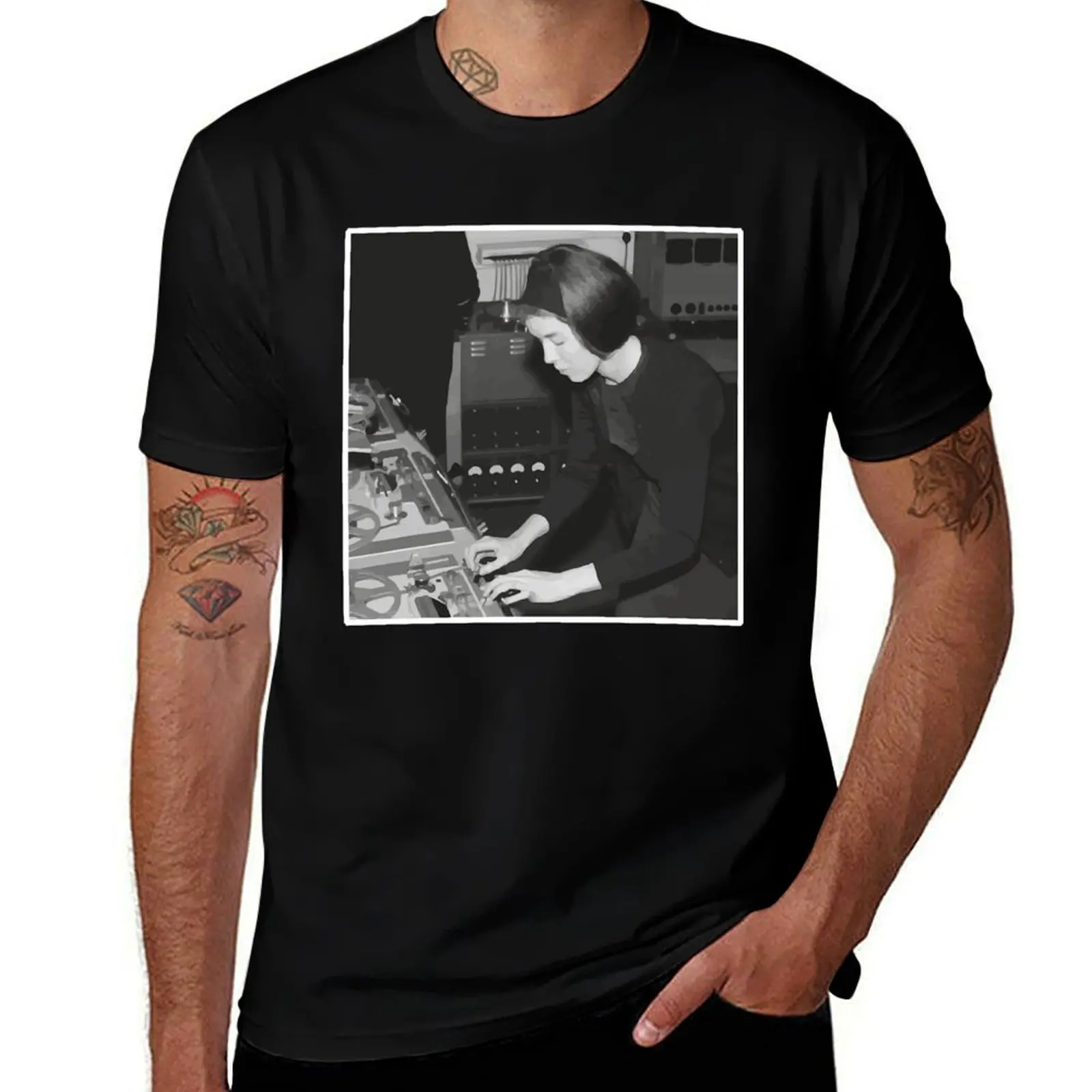

Delia Derbyshire T-Shirt anime t shirts oversize man t shirt heavy cotton t shirt men 100% cotton luxury brand T-shirt