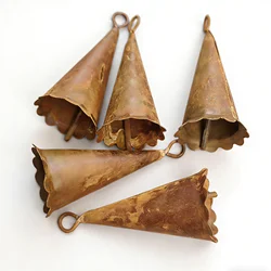 20pcs Rustic trumpt Bell Metal Vintage Ornament for Christmas Home Decor Vintage Handmade Rustic Lucky Christmas Hanging Bells
