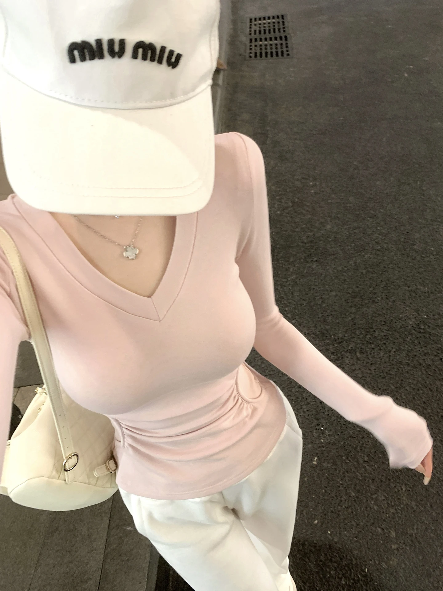 

Sexy Slim Fit Long Sve V-Ne T-irt Korean Sle Women's Faion Spring Collection Tight Waist Casual Wear