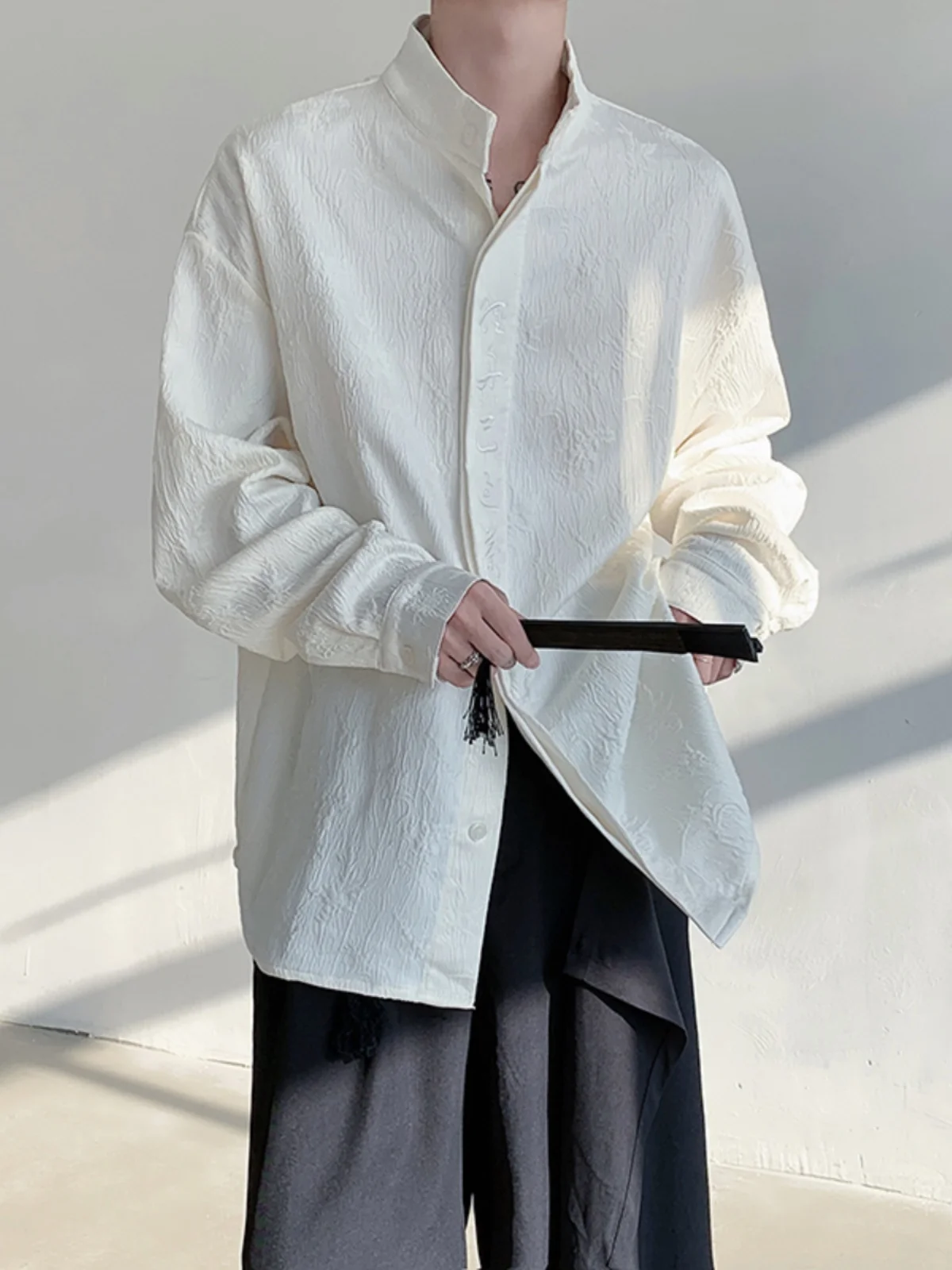 

New Chinese Style Textured Embroidered Long Sleeve Stand Collar Men's Shirt White High End Feeling Outerwear Spring 2024