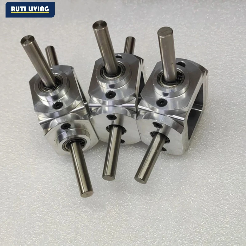 Right Angle Transmission 1M 20T Bevel Gearbox T-Type Cross 90 Degree Commutator Ratio 1:1 Output Shaft Diameter 6MM Load 20KG