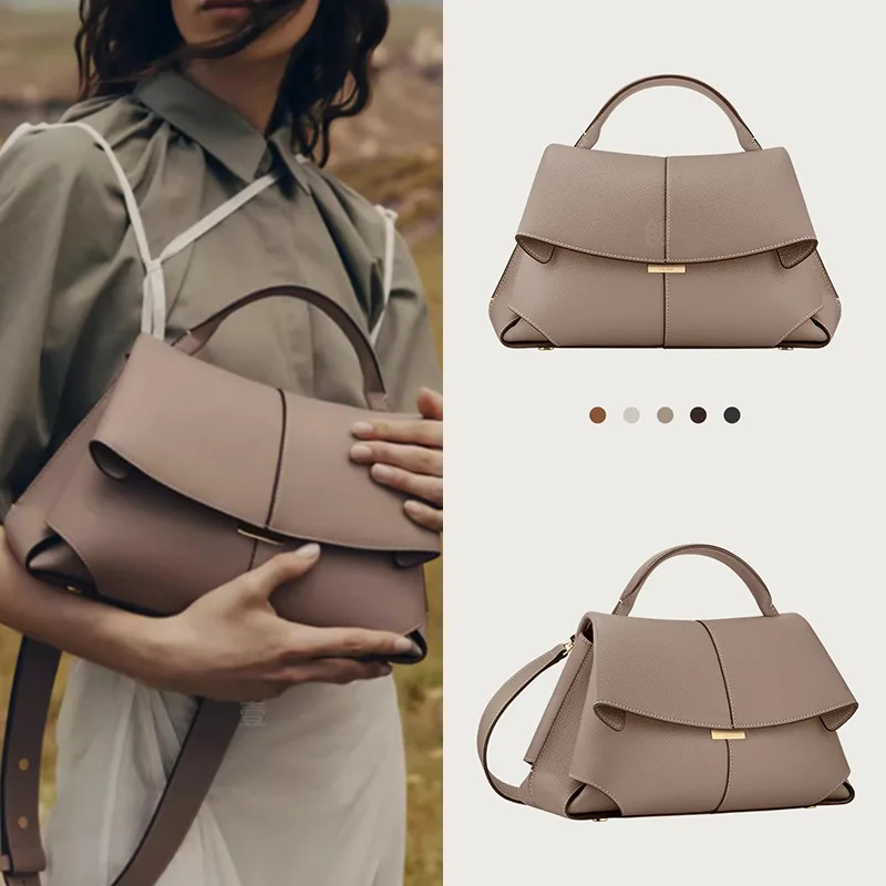 New brand design elegant solid color smiling women's shoulder crossbody bag French fashion design fashionable pleated handbag