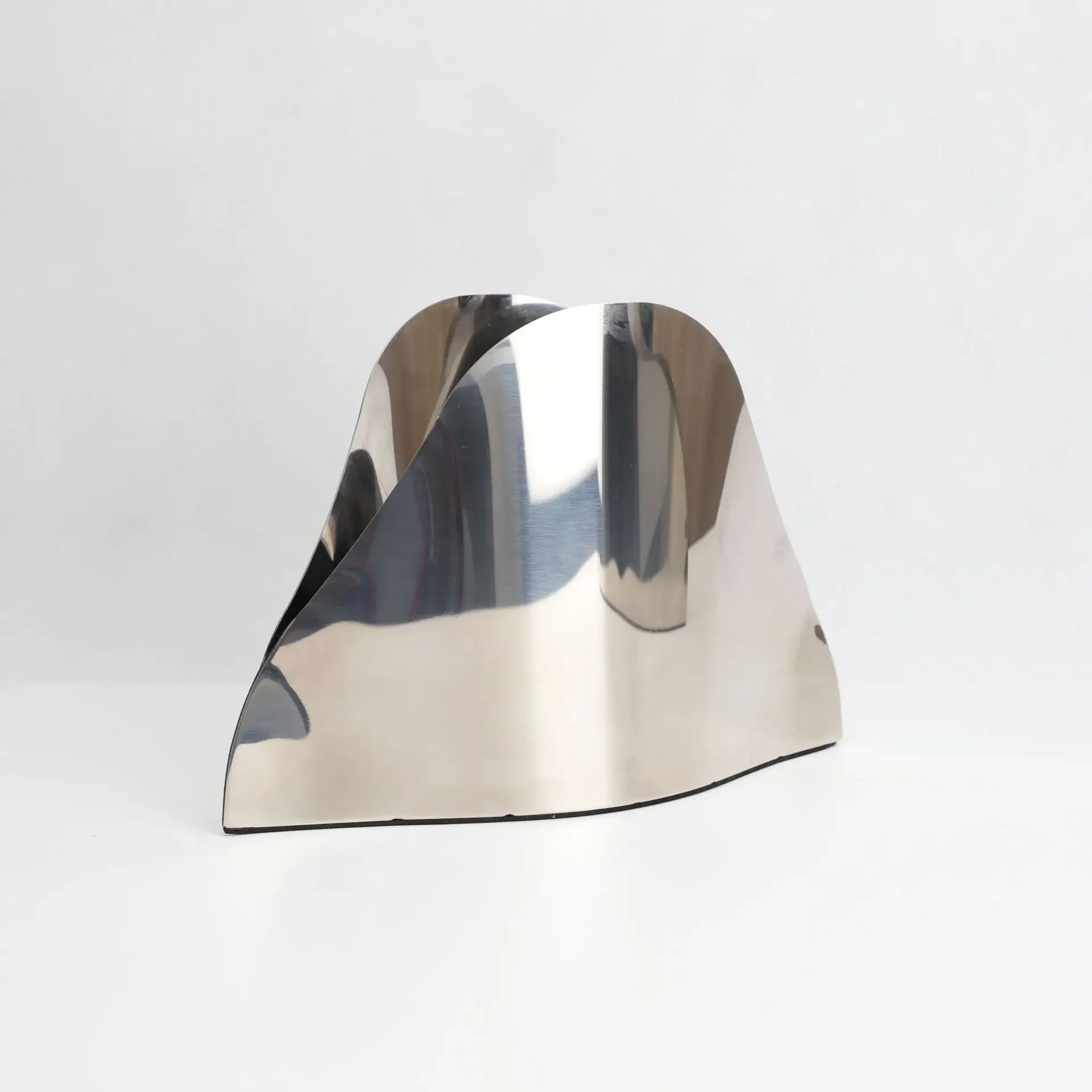Creative Metal Vase Silver Wavy Shape Floral Arrangement Accessories Desktop Storage Container Flower Vase Home Decoration