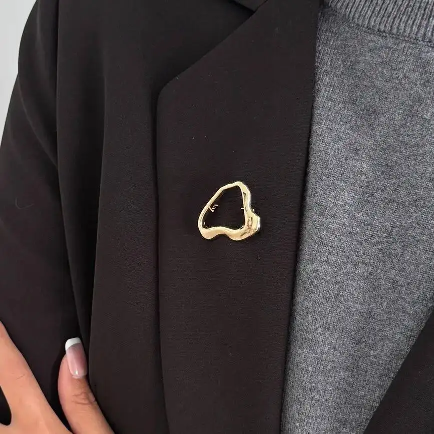 Salircon Vintage Minimalism Women Brooch New Unique Irregular Geometric Metal Brooch Suit Decoration Brooch Pin Accessories Gift
