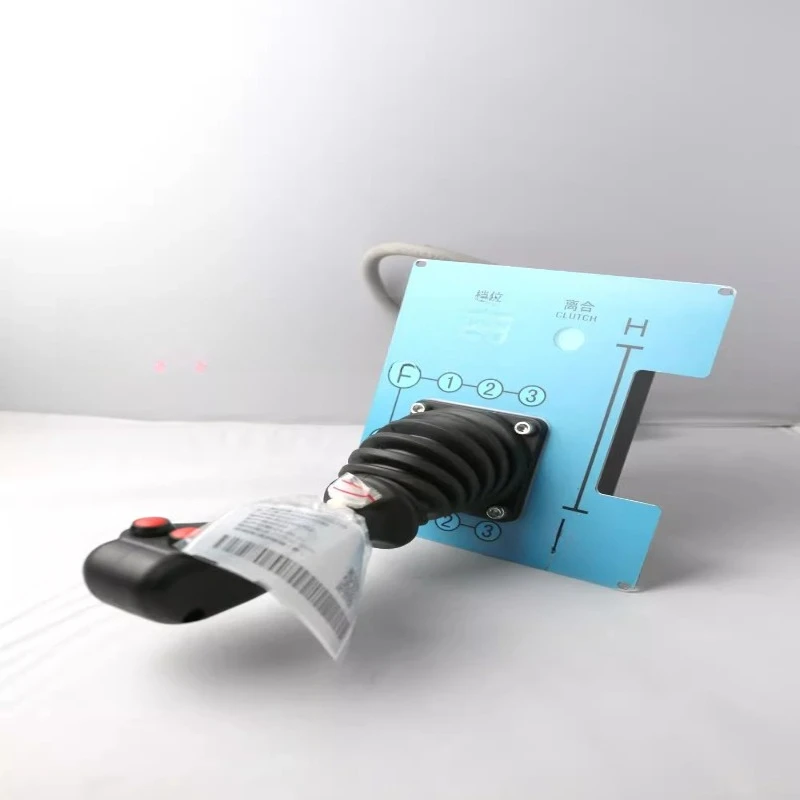 

Рукоятка-ролик для управления скоростью и переключения передач