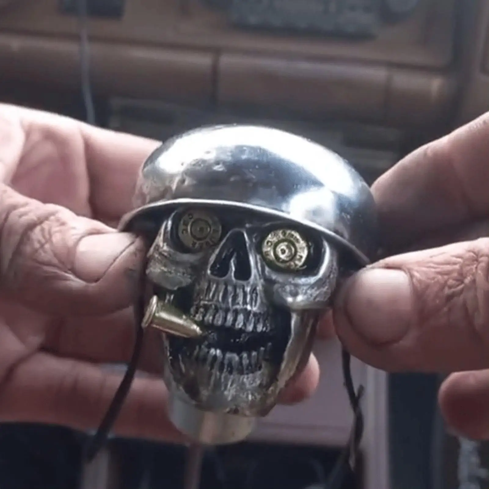Halloween Decoration Shifter Knob Resin Skull Gear Shift Head Skeleton Shape Shift Knob Car Automatic Stick Shift Handle Stick