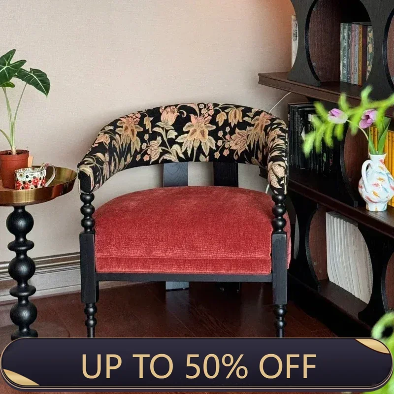 French Retro Solid Wood Lounge Chair Medieval Style Leisure Fabric Single Sofa Designer Lazy Chair for Living Room Study
