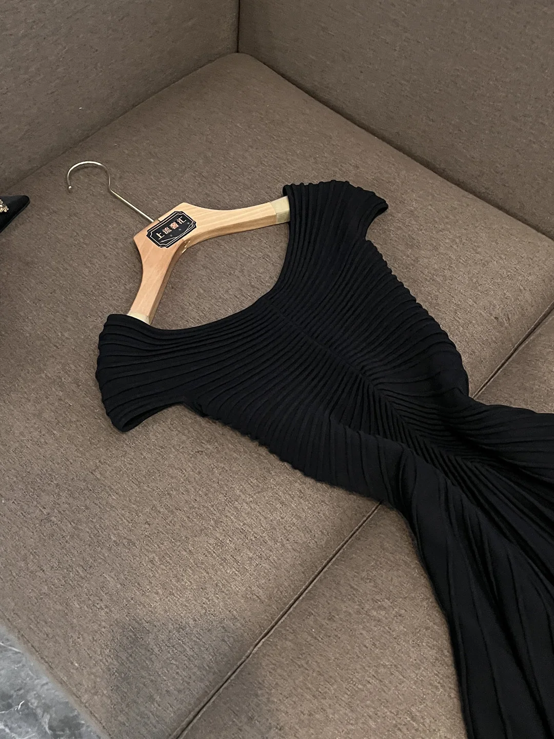 

Ele Red V-Ne Knitted Dr Women's ort A-Line Skirt Slimming Waist Design Faionable Ci Commute Single Piece