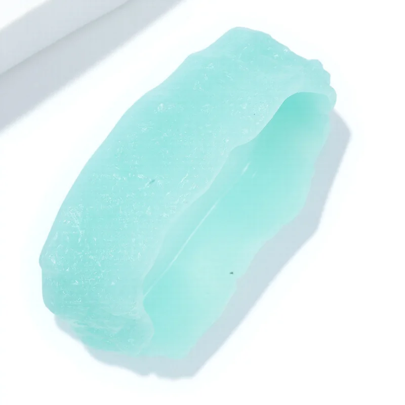 

Night Glowing Reptile Water Bowl Safe Wear-Resistant Resin Feeding Dish for Small Reptiles Tank Household Pet Use Luminous