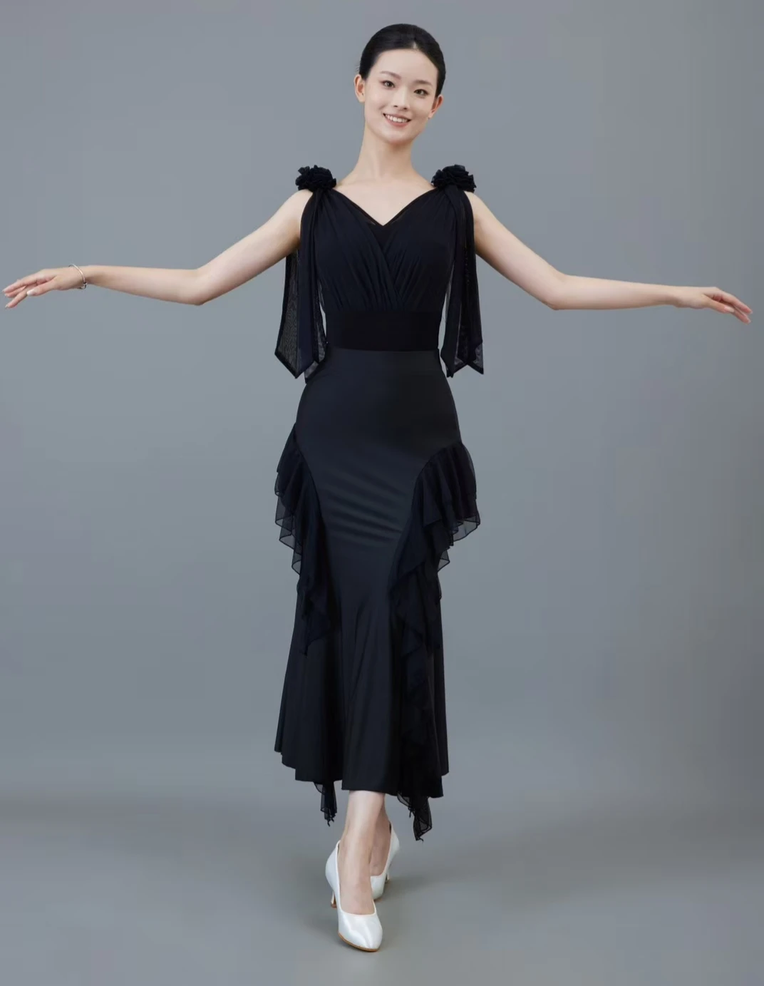 customized women's adult Latin national standard dance costume with floating yarn flower top modern dance practice outfit