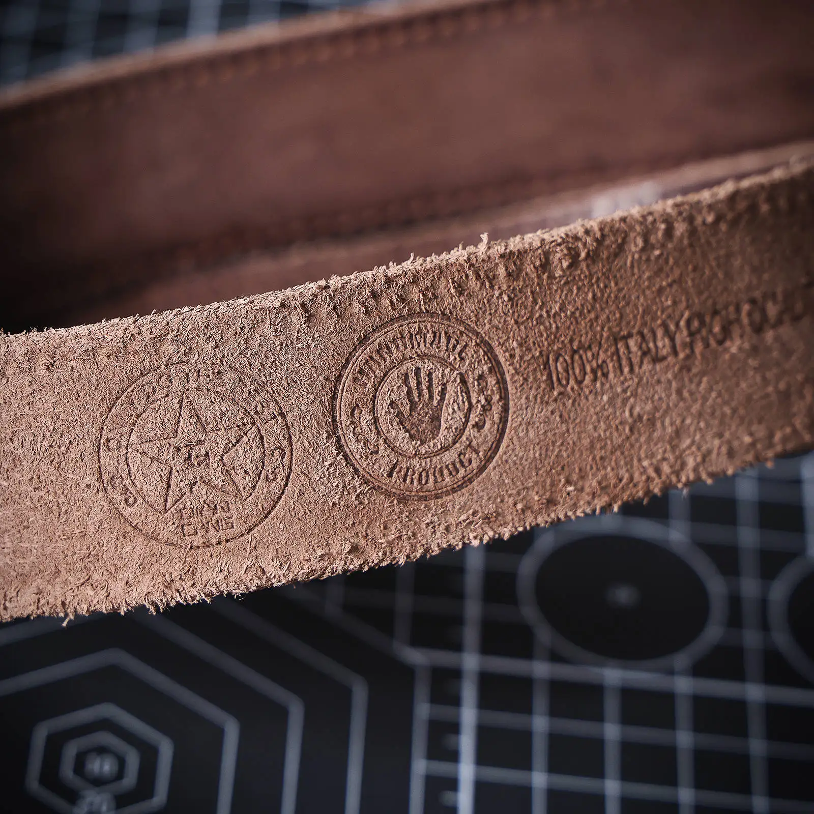 Echtleder-Herrengürtel aus Rindsleder, italienisches dickes Leder mit Geschenkbox, vielseitiger Retro-Jeansgürtel für Herren, ideale Wahl als Geschenk. – Detail 20