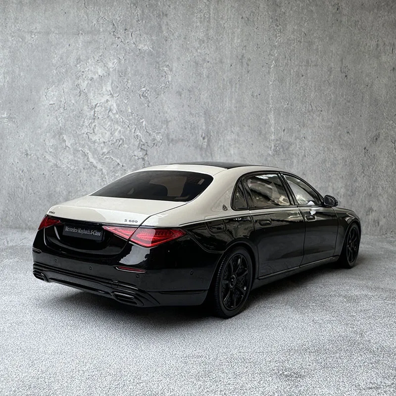 Almost Real Dark Night Series Maybach S-Class Haosha Silver Agate Black 1:18 Alloy Car Finished Product Model