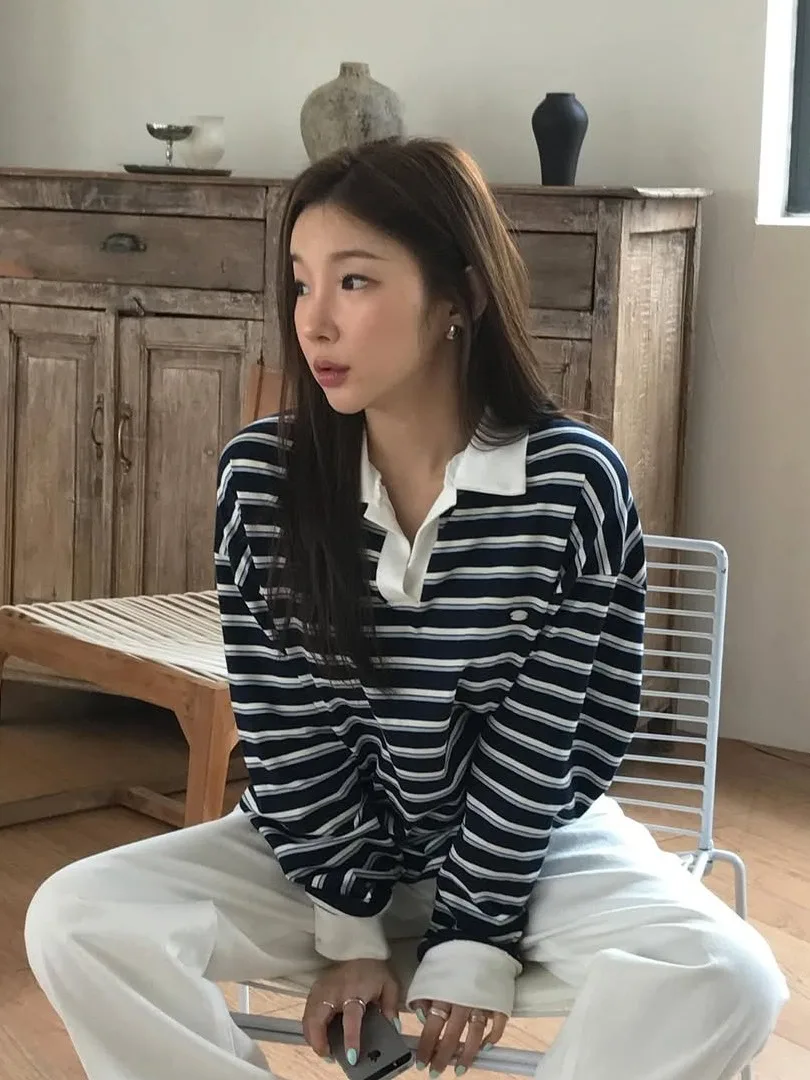 ゆったりとした長袖Tシャツ レディース 韓国風 おしゃれ 襟付き ベースレイヤー トップス ストライプ ボトムシャツ ゆったりスタイル