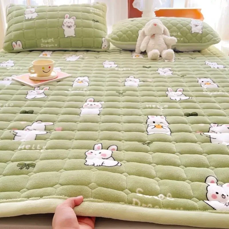 Winter Quilted Milk Velvet Thin Mattress Toppers Thickened Warm Bed Sheet Bedspread Single Double Soft Fold Tatami Floor Mat