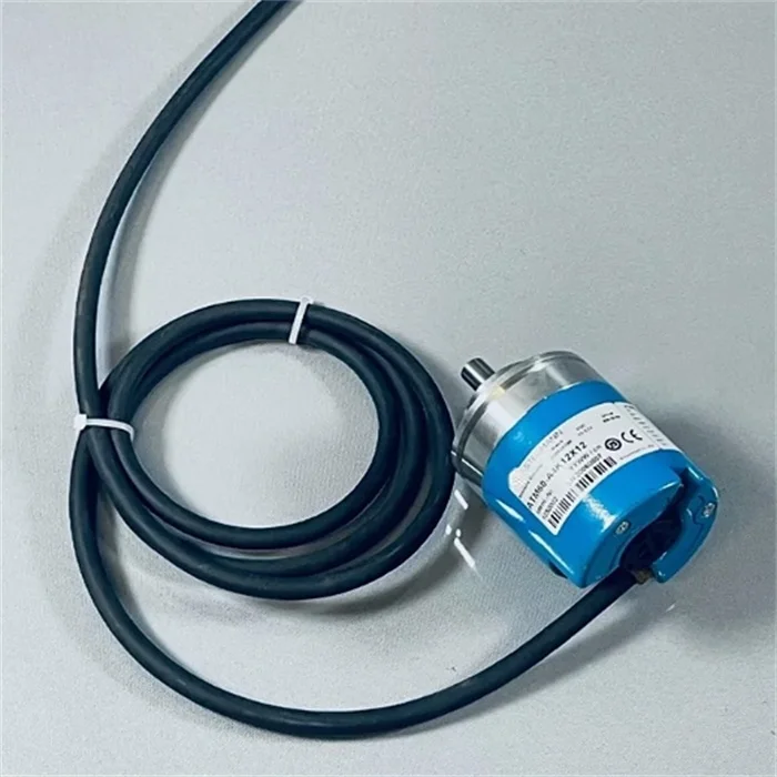 Encoder Stegmann ATM60-A4K12X12 nuovissimo e originale NLS 1030002 , 10-32V