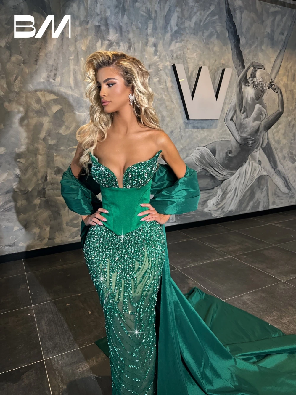 

Green Off Shoulder Cape Evening Dress Exclusive Straight Illusion Dazzling Beading Formal Occasions Gowns For Women Customized