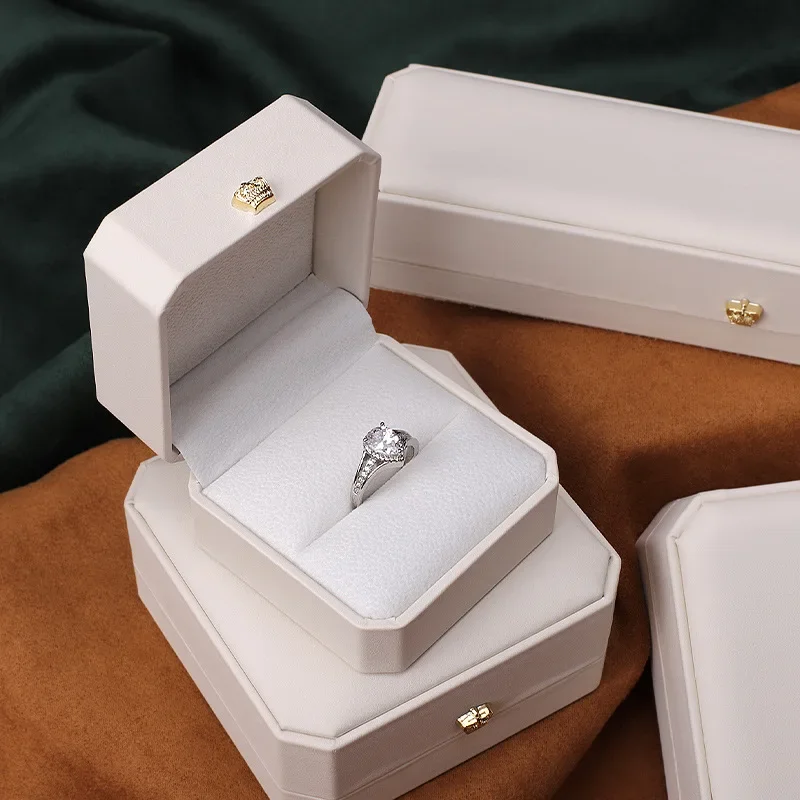 Crown Pu Leather Octagon Jewelry Case Ring Box Necklace Bracelet Box Jewelry Bag Gift Packaging for Store